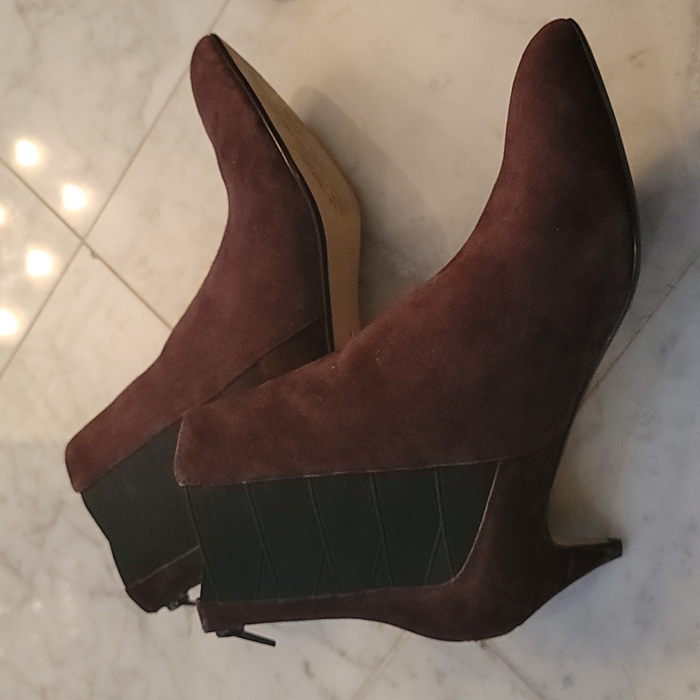 Nina Brown Booties | Size 8 Wms